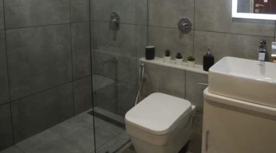 Ahura-Ecopolitan-Masterbath
